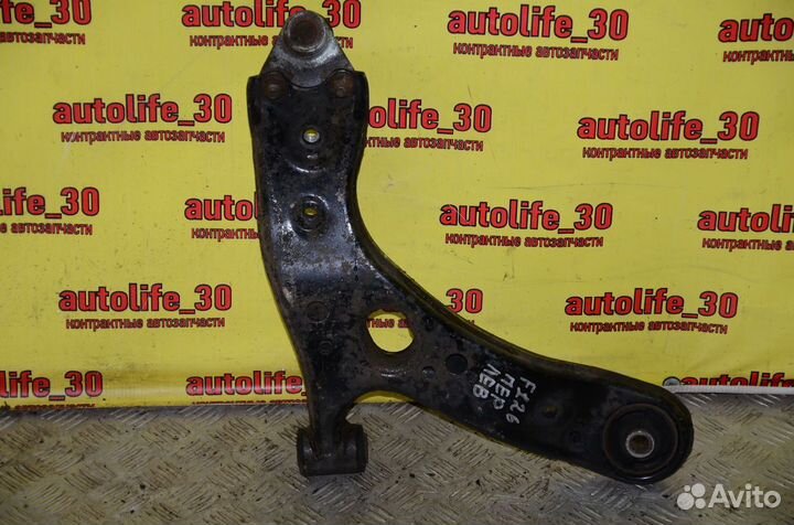 Рычаг передний левый Toyota Auris Corolla E150