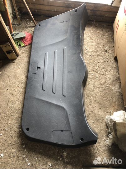 Hyundai ix 35 обшивка крышки багажника