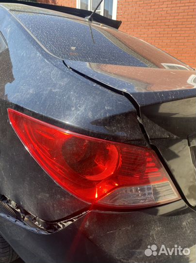 Задние стопы на Hunday Solaris