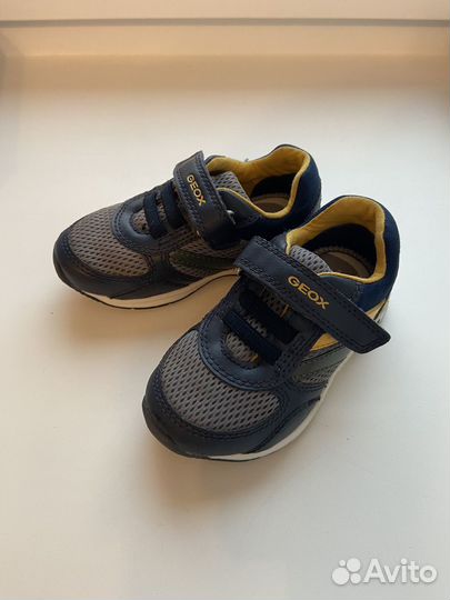 Кроссовки geox 22р