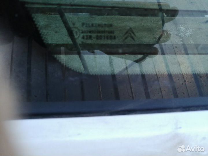 Стекло двери багажника Citroen C4 LA 2005-2011
