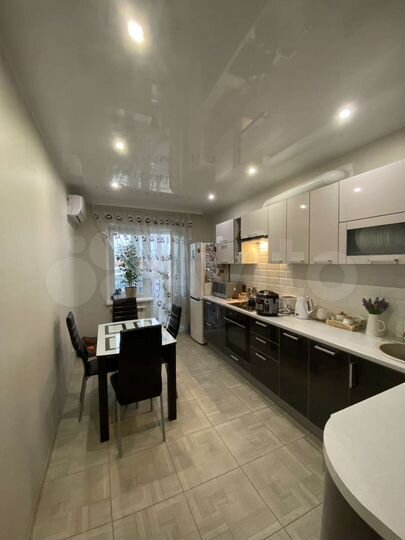 3-к. квартира, 79 м², 10/14 эт.