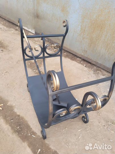 Дровница кованая