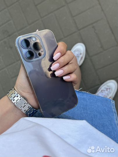 Модель на маникюр