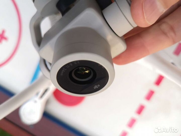 Коптер дрон DJI Phantom 4 Pro