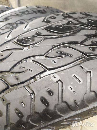 Kumho Road Venture SAT KL61 265/65 R17