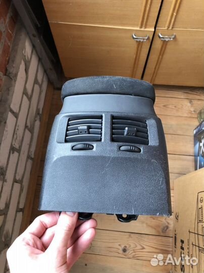 Подлокотник lexus is