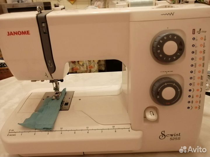 Продаётся швейная машинка Джаноме