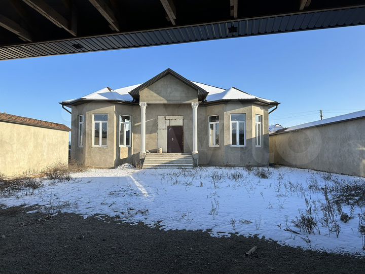 Дом 250 м² на участке 8 сот.