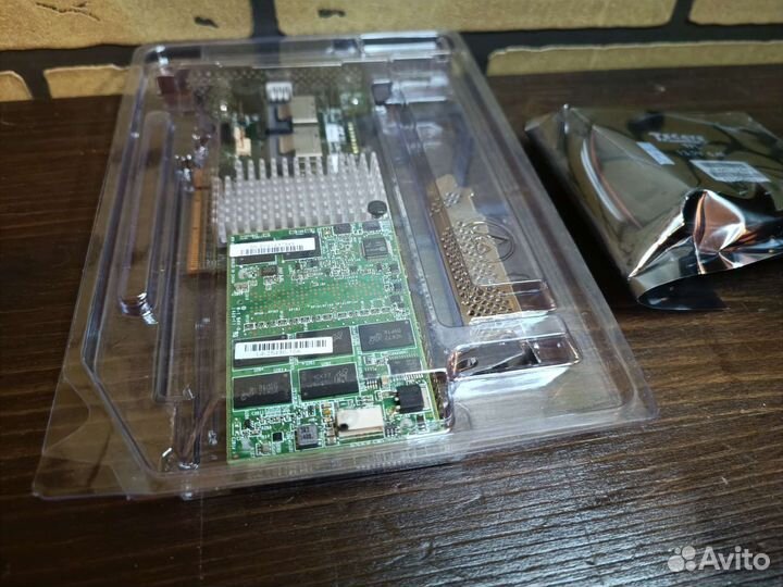 Контроллер LSI 9270CV-8i