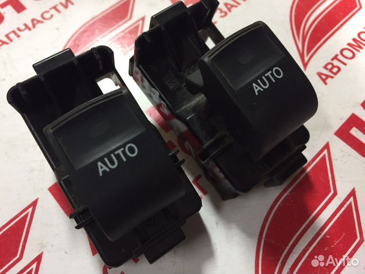 Кнопка стеклоподъемника Toyota Land Cruiser Pradо