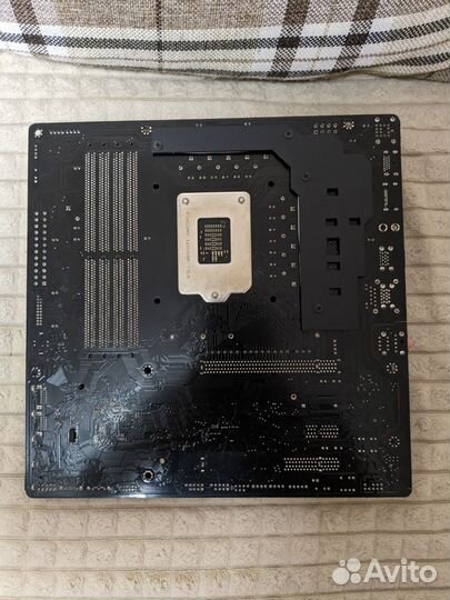 Материнская плата lga 1200 b560