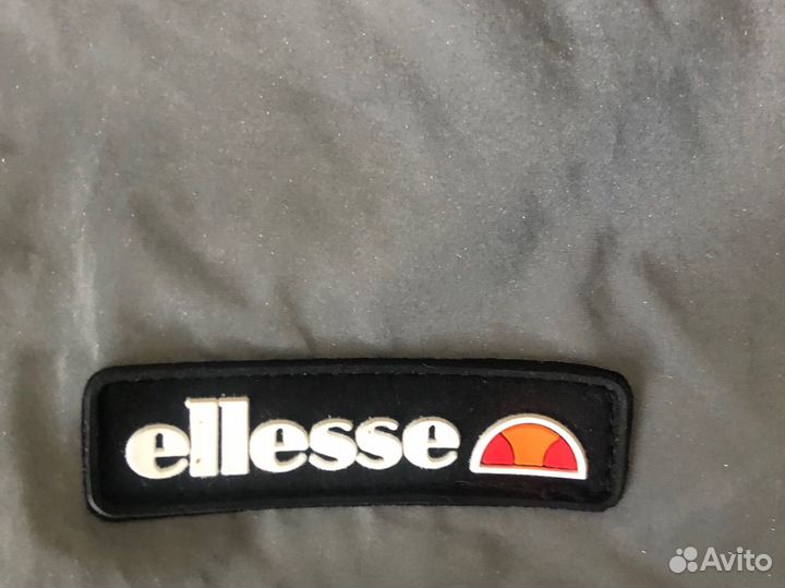 Ветровка ellesse