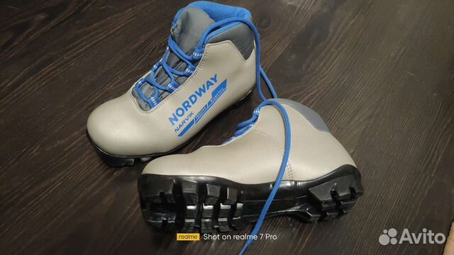 Лыжные ботинки 35 размер nnn