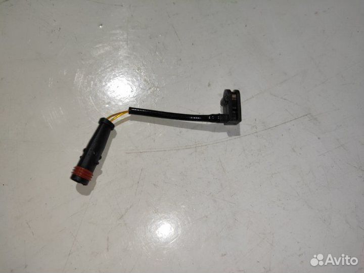 Датчик износа колодок передний Mercedes-Benz