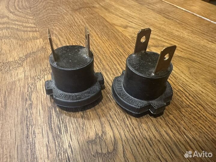 Цоколь на лампу Н7