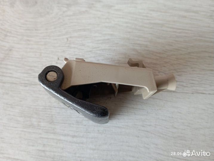 Ручка открывания капота Lexus Rx350 2010