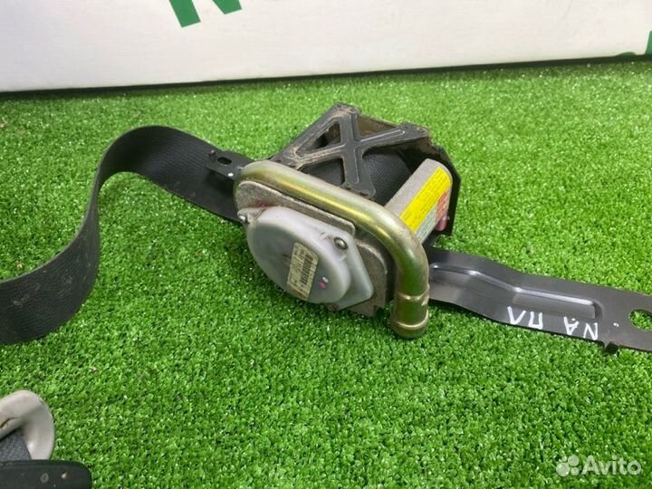 Ремень безопасности передний левый Nissan Almera