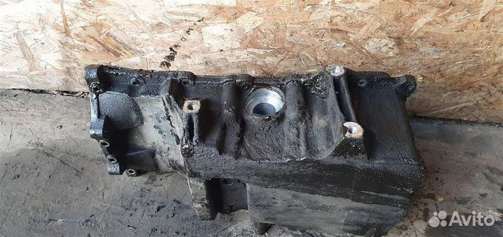 Поддон масляный двигателя Cadillac SRX 1 2003-2009