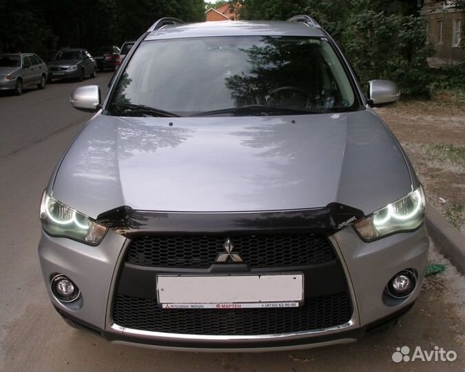 Ангельские глазки Mitsubishi Outlander XL