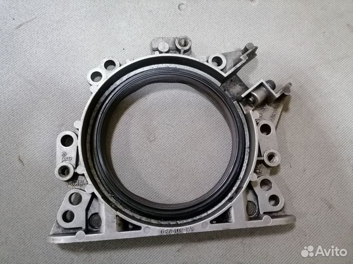 Крышка коленвала задняя 1.2 CBZ VW Golf 6 2010 год