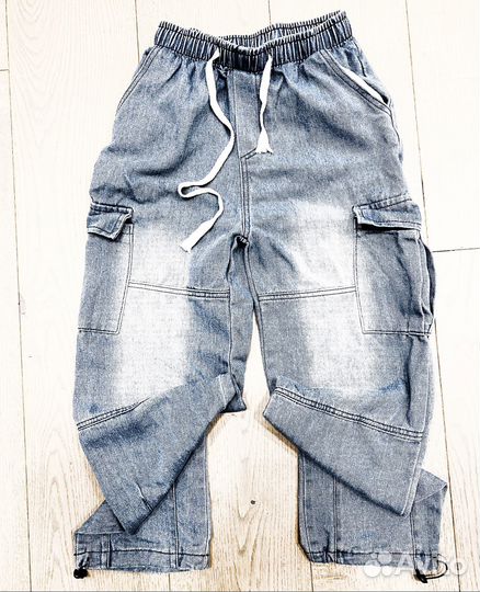 Джинсы бананы