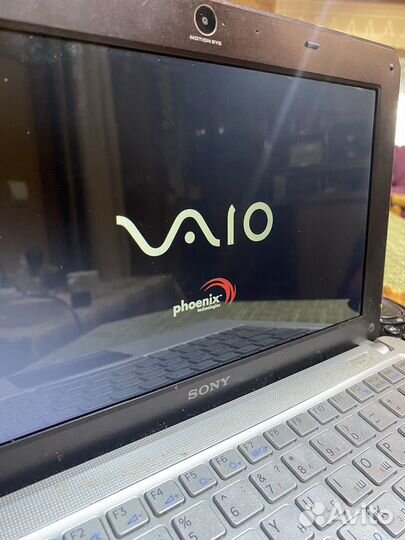 Sony vaio PCG-4V1V vpcw12z1r