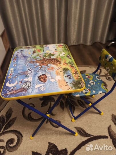 Детский стол и стул