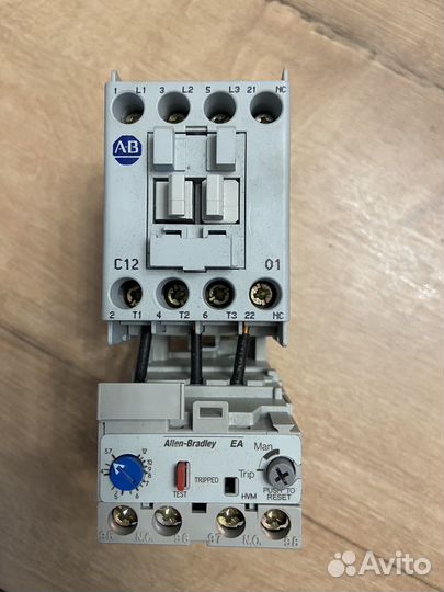 Контактор allen bradley 100-с12*01