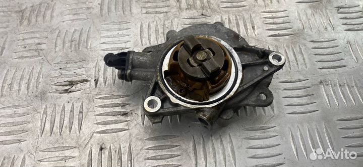 Вакуумный насос Peugeot 207 рест. 2011 7586424