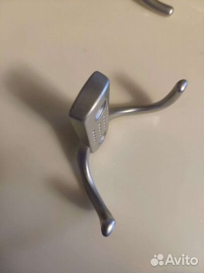 Крючок мебельный