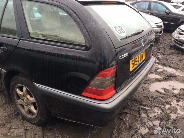 Разбор на запчасти Mercedes C W202
