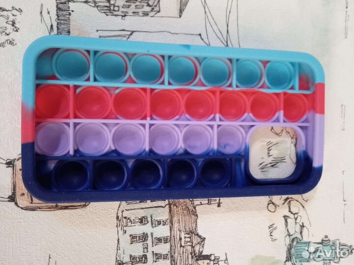 Чехол на iPhone 13