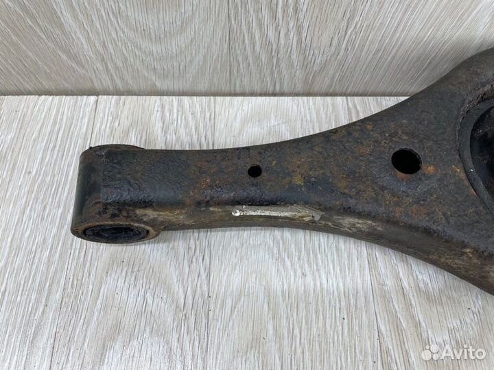 Рычаг поперечный задний левый Hyundai Ix35