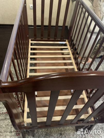 Кровать с маятником Лель