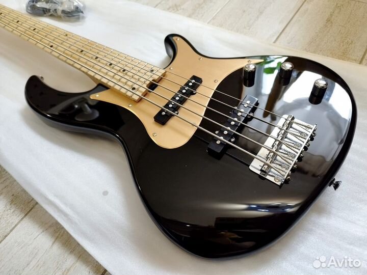 Бас гитара aria Jazz Bass RSB-618/5 Black 5 струн