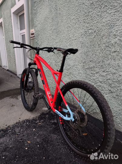 Горный велосипед GT avalanche