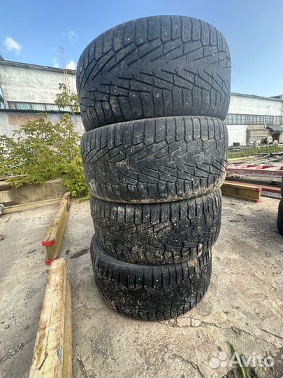 Nokian Tyres Hakkapeliitta 7 SUV 295/40 R21 111T