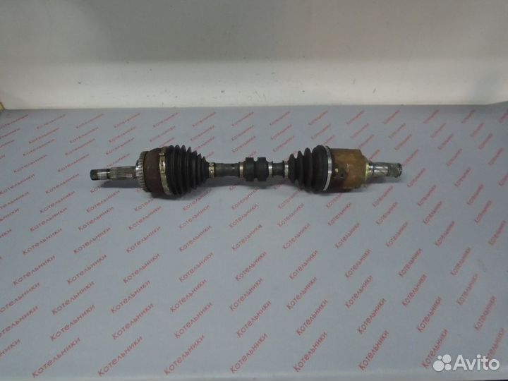 Nissan 39101-AV911 Вал приводной левый