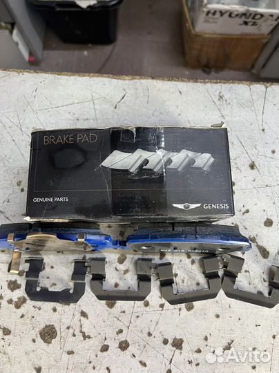 Тормозные колодки 58101B1A00