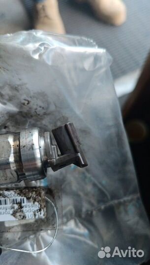 Форсунка топливная Nissan Pathfinder, 2010