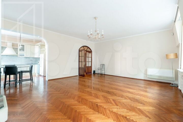 5-к. квартира, 190 м², 4/4 эт.