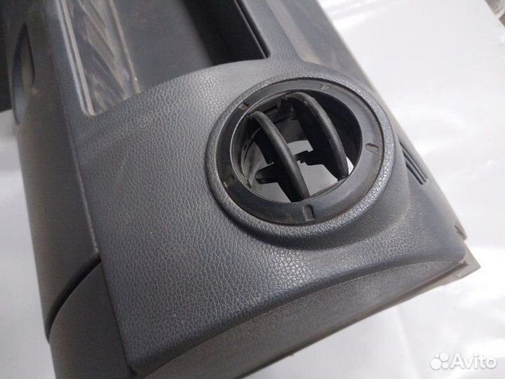 Панель торпедо Renault Logan седан 