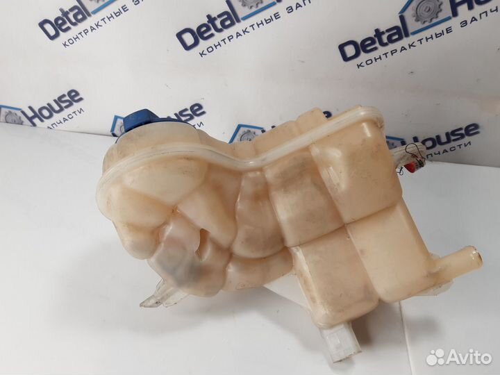 Бачок расширительный Audi A6 C6 2.0 TDI BRE 2008