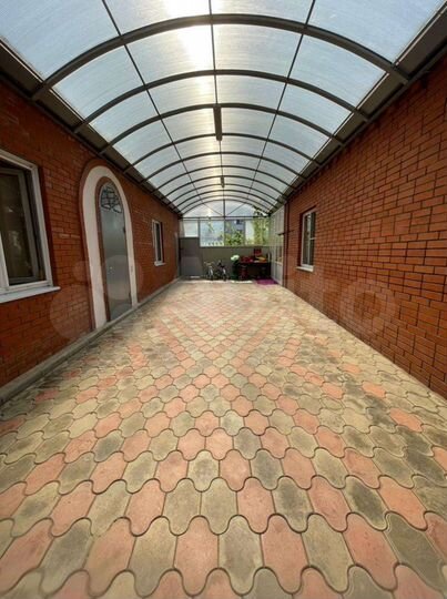 Дом 192 м² на участке 9 сот.