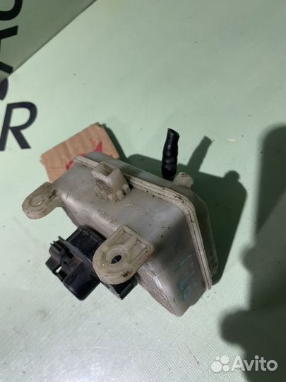 Бачок тормозной жидкости ford focus 1