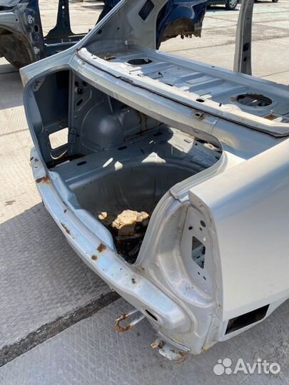 Задняя панель кузова Renault Logan седан 1.4