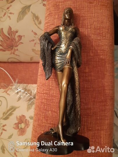 Статуэтка фигурка из мрамора bogacho.Эксклюзив