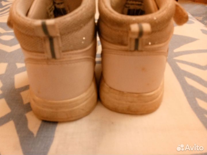 Ботинки для девочки 28