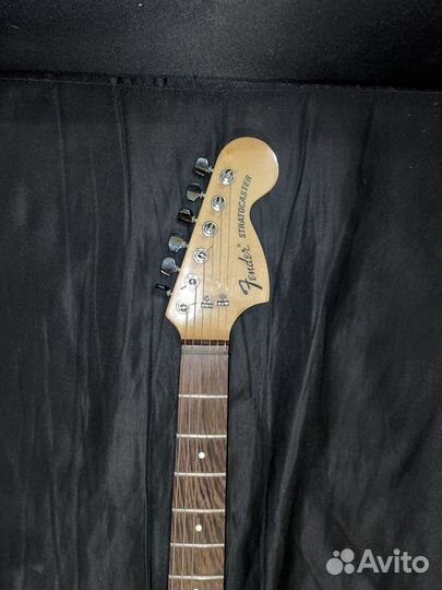 Электрогитара fender